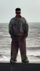 naya style guru randhawa is all dolled up as he pops out in juhu for promotions.hd