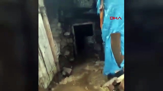 Ardahan'da sağanak yağış sele yol açtı: 1 saatlik yağış sonrası tüm şehir göle döndü!