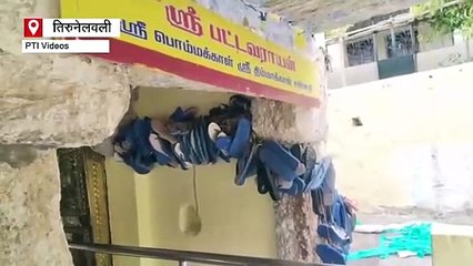 तमिलनाडु: तिरुनेलवेली का सोरिमुथु अय्यनार मंदिर, जहां देवताओं के सम्मान में चढ़ते हैं जूते-चप्पल