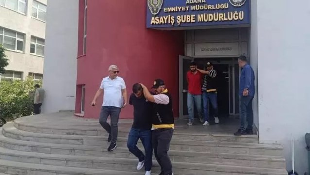 Kendilerini polis olarak tanıtıp 4 milyon 250 bin lira dolandırdılar