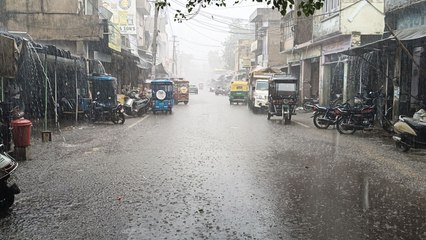 VIDEO: अलवर में उमस भरे मौसम के बाद राहत की बारिश,