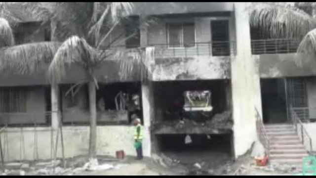Bangladesh, aereo precipitato su una scuola a Dacca: almeno 27 morti