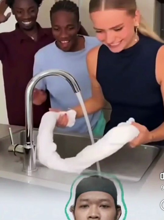 How Dry Towel removed through running water