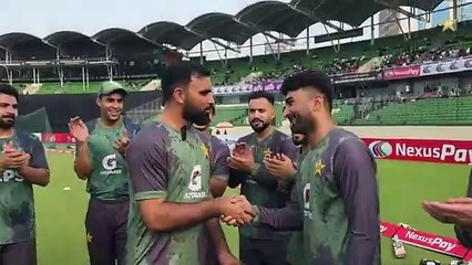 Pakistan's T20I Player No. 122 Salman Mirza Receives his Debut Cap from Fakhar Zaman  #BANvPAK T20