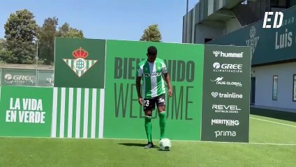 Junior Firpo viste la equipación del Betis