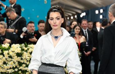 Anne Hathaway affole les internautes en confirmant son retour dans "Le diable s'habille en Prada 2"