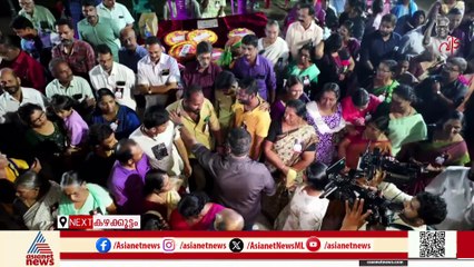 'എൻ്റെ ചേച്ചിയുടെ കല്യാണത്തിന് ഹാരമെടുത്ത് കൊടുത്തത് വി.എസ്സാണ്'