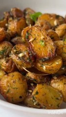 Soft & Healthy Steamed Potatoes Recipe | No Oil, No Frying | Quick & Easy Snack