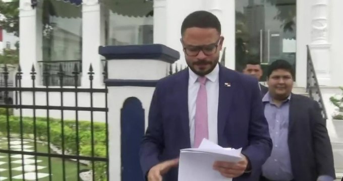 Diputado Betserai Richards denuncia por agresión a su colega Jairo Salazar ante el Ministerio Público