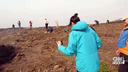 İzlanda’da yanardağ patlamaları devam ediyor