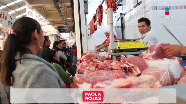 México podría imponer sanciones a las importaciones del pollo y cerdo desde EUA