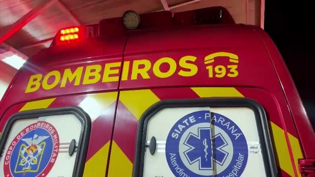 Criança cai em piso molhado, bate a cabeça e é socorrida pelo Siate