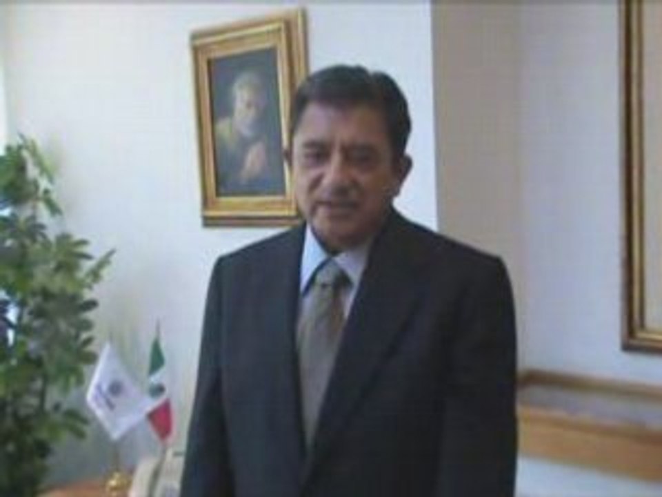 Bienvenida del Rector al Lic. Horacio Ramírez Reyes Escobar