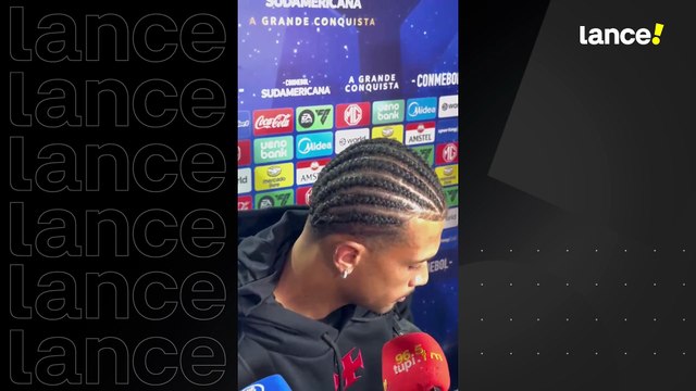 Após eliminação na Sula, João Victor comenta vaias da torcida do Vasco