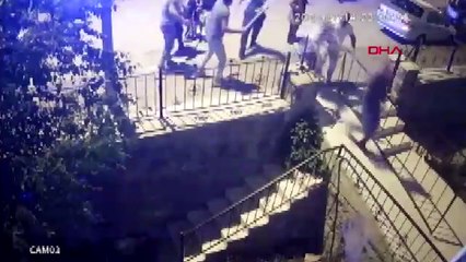 Tekerlekli sandalyedeki kadında 5 kişi saldırdı!