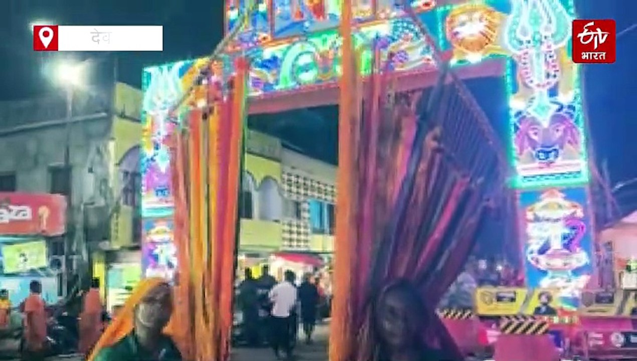 देवघर श्रावणी मेला 2025ः छोटे व्यवसायियों के लिए कमाई का महीना! सामान बेचकर कमा रहे लाखों