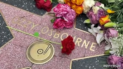 L'omaggio dei fan a Ozzy Osbourne, icona indomita del Rock