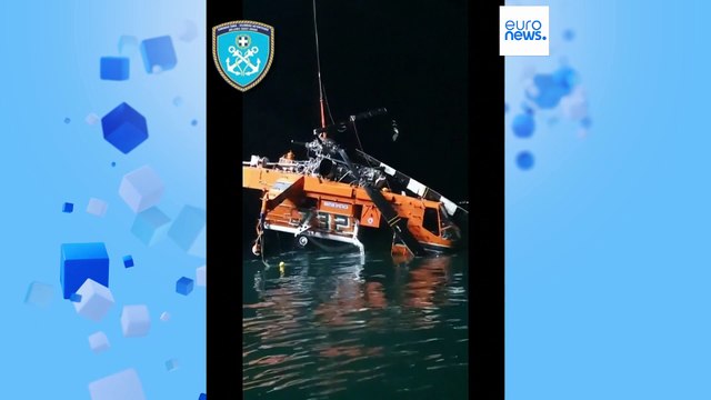 Grecia: incendio devastante nei boschi di Corinto, evacuati vari villaggi