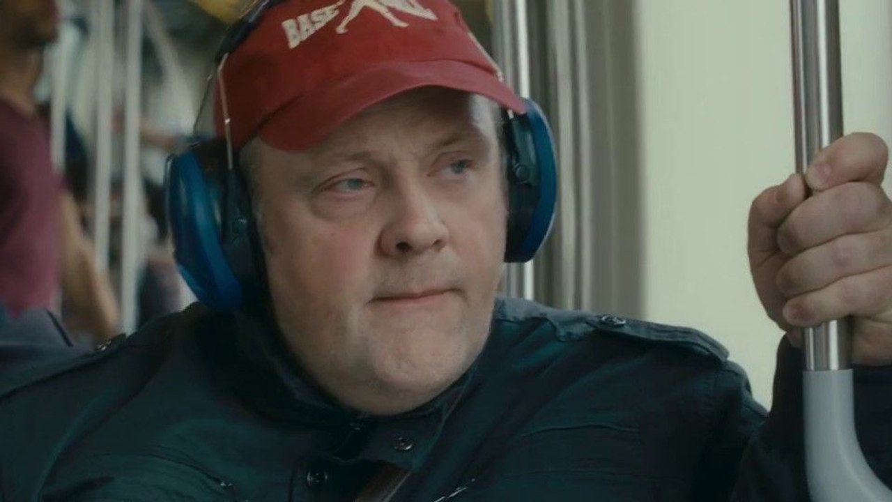 Une place pour Pierrot Trailer OV