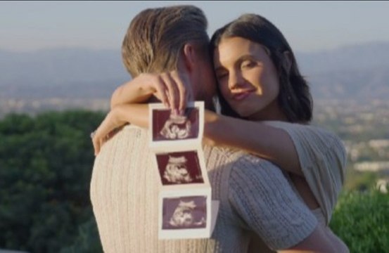 Derek Hough y Hayley Erbert están esperando su primer hijo juntos