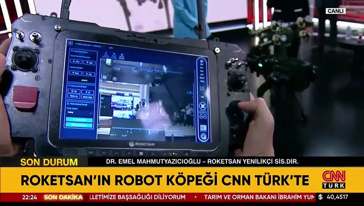 Türkiye'nin ilk robot köpeği 'KOZ' CNN TÜRK stüdyolarında!