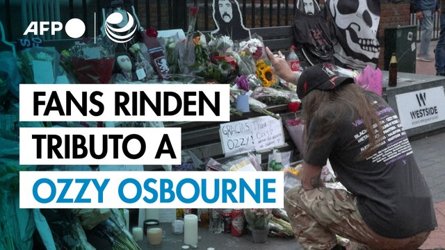 Fans rinden tributo a Ozzy Osbourne