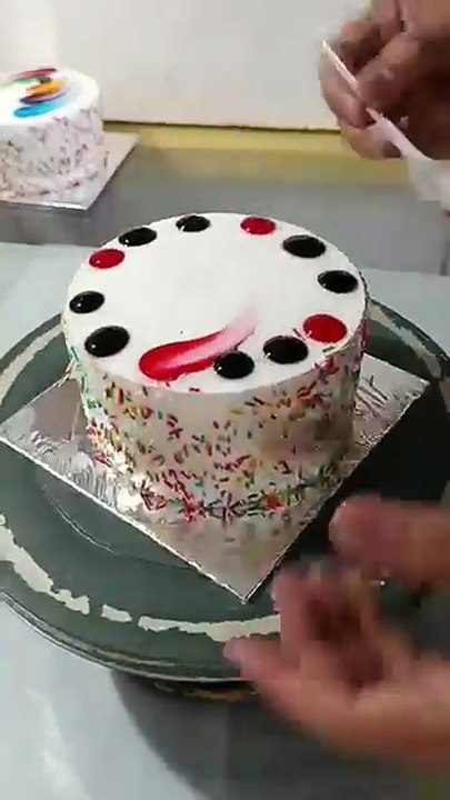 mix_cooler_cake#cake_#art_#tranding_#cakedecorating_#subscribe_#5minutecrafts_#shorts_#shortvideo(360p)