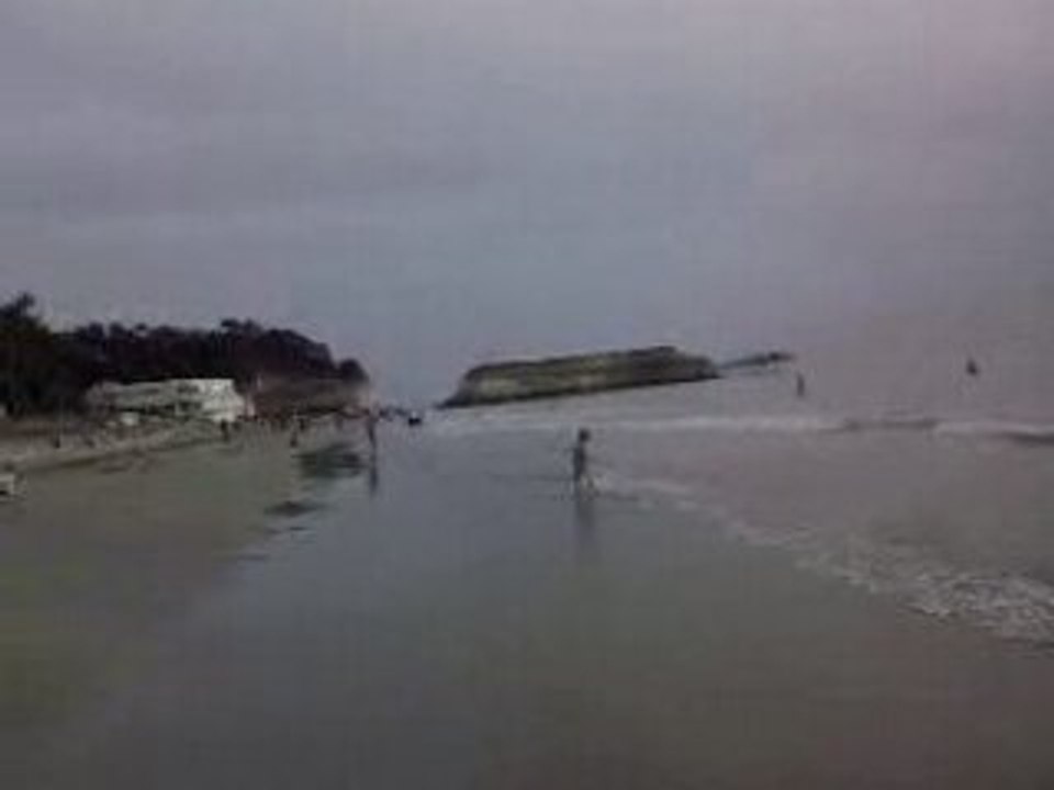2008-05 [Balade en Gironde] Pause sur la plage des Vergnes