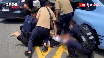 德籍男偷BMW一路落跑 高雄警靠GPS半小時破窗逮人（民眾提供）