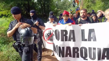 Els Mossos escorten la marxa independentista