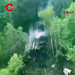Rusya'da 49 yolcunun yaşamını yitirdiği uçağın enkazından ilk görüntüler...