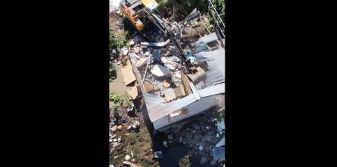 Démolition de trois maisons à la Colline - Bas de la Rivière - jeudi 24 juillet 2025 (3))