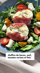 Muffins de bacon, œuf, tomates cerises et feta