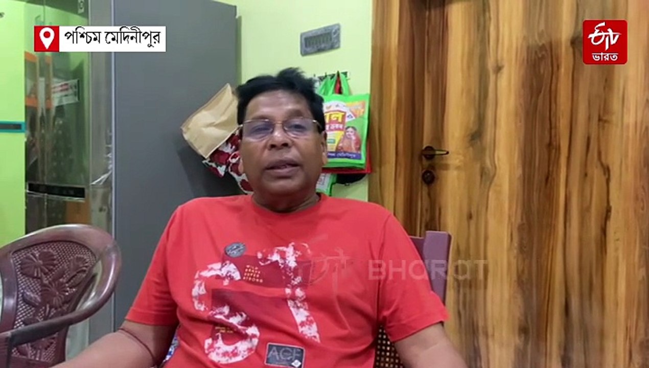 দেব কথা রাখেনি ! ঘাটালে কোমর জলে মদের আসর বসিয়ে তোপ বিজেপি পঞ্চায়েত সদস্যের, মুখে 'মোদি জিন্দাবাদ'