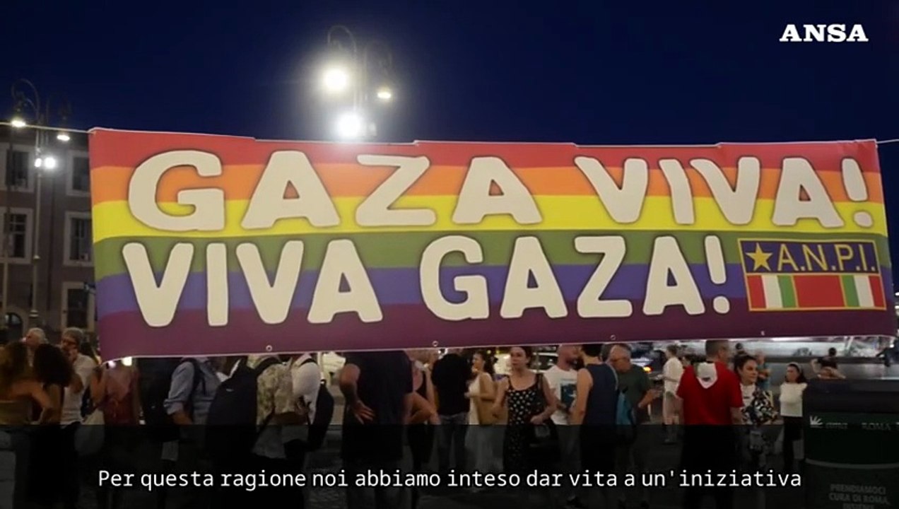 Roma, in centinaia ballano il tango per Gaza