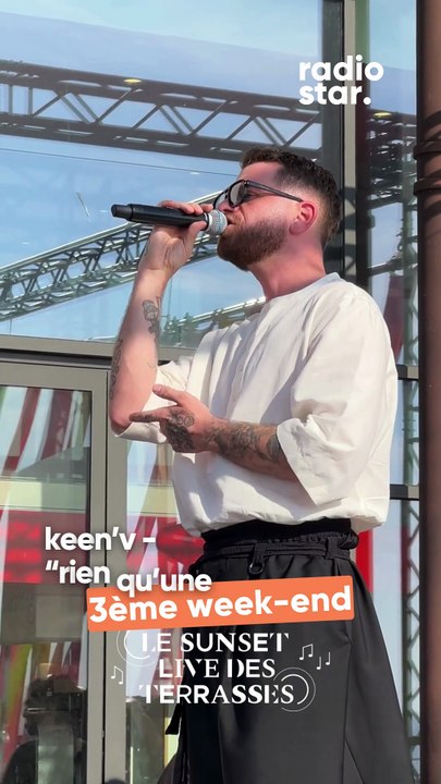 Keen’V interprète “Rien qu’une fois” sur la scène des Sunset Live des Terrasses #keenv #sunsetlive #concert #live