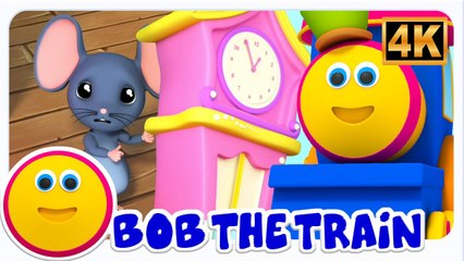 Hickory Dickory Dock | Rima Infantil em Português | Kids TV Brasil