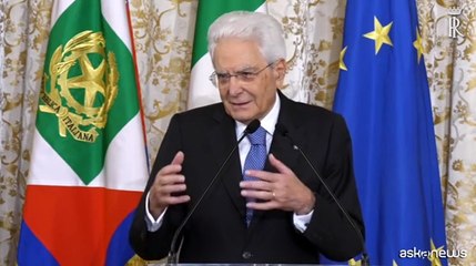 Mattarella: per le donne tutto più difficile, tanta strada da fare
