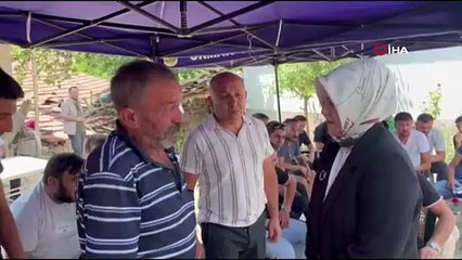 Bakan yardımcısı, şehidin babasına ve eşine başsağlığı diledi