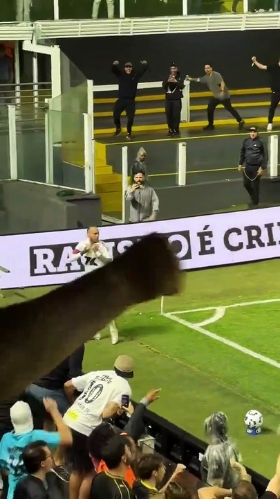 La noche oscura de Neymar: celebra un gol que nunca fue
