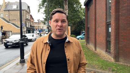 Should students in London be escorted home by youth workers?