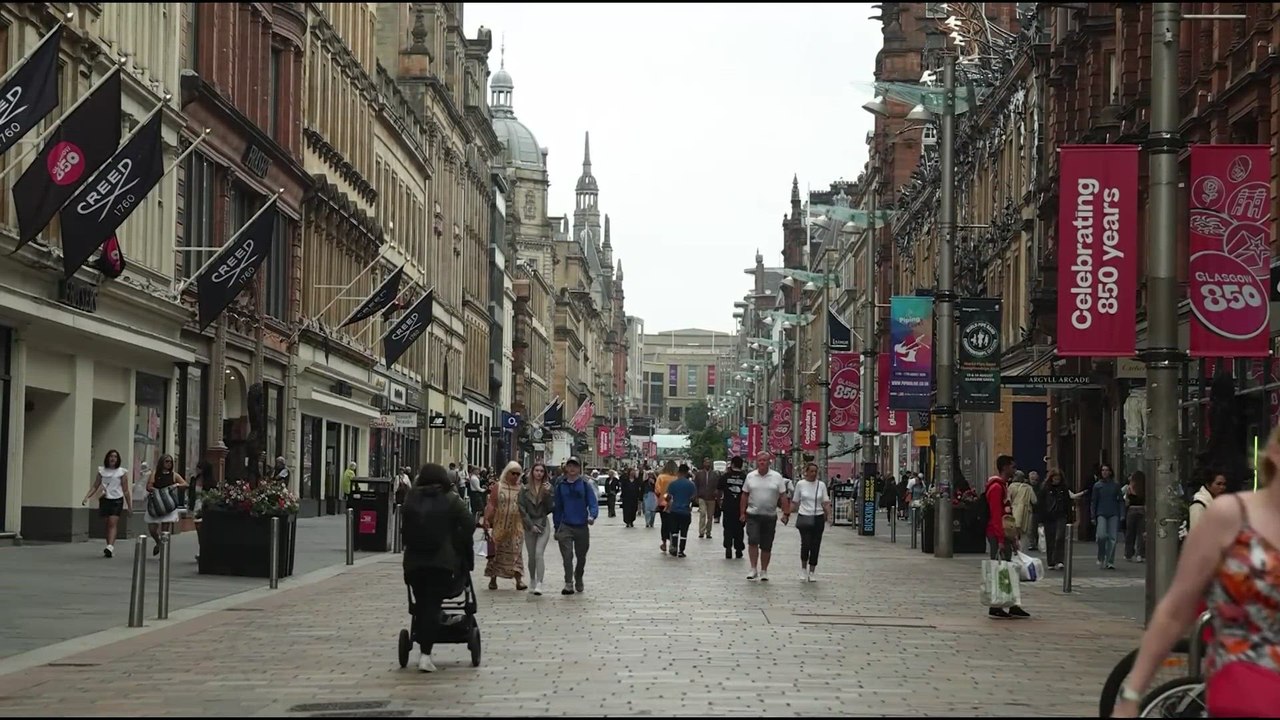 Trump’s Visit to Scotland Sparks Massive Backlash and Support Showdown