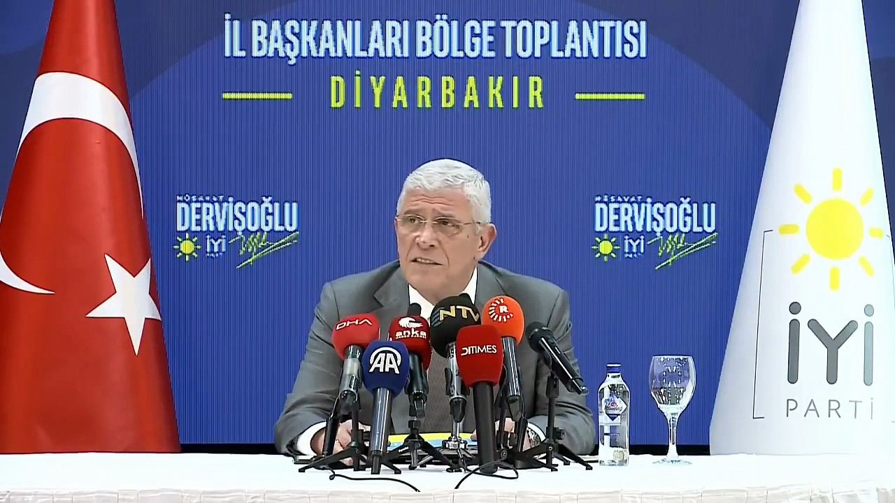 Müsavat Dervişoğlu’ndan Diyarbakır’da ‘anadil’ mesajı