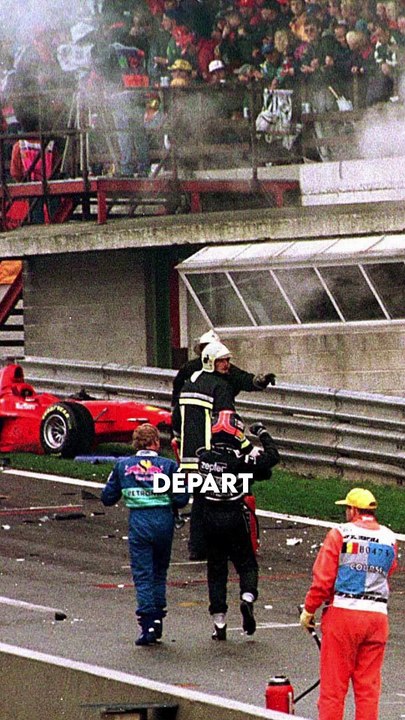 Le plus gros carambolage de l'histoire de la F1 ! 🤯