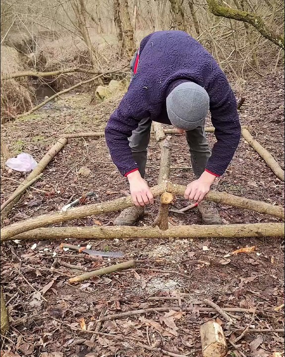 Building HOUSE Stone Bushcraft