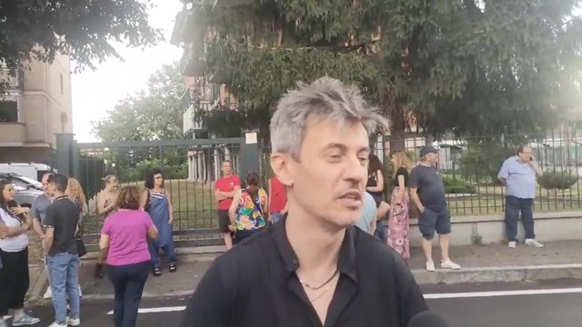 Torino, esplosione in un condominio di Collegno: 2 feriti non gravi e 10 appartamenti danneggiati. «Sentivo odore di gas, poi un botto incredibile»