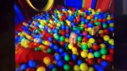 Chuck E. Cheese’s Ad- I’m Free (1997)