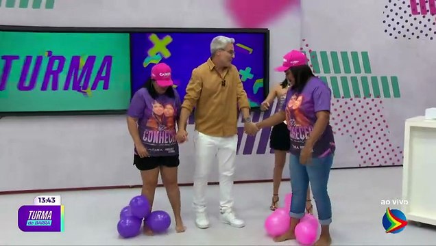 competição divertida entre duas meninas brilhantes: saiba quem venceu a batalha de balões