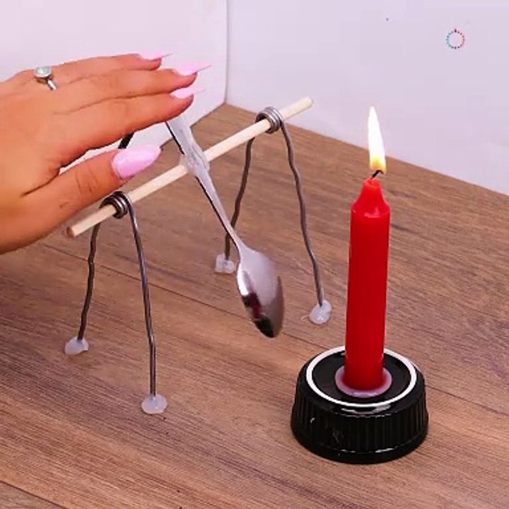 Automatic candle extinguisher with a spoon! 🕯️