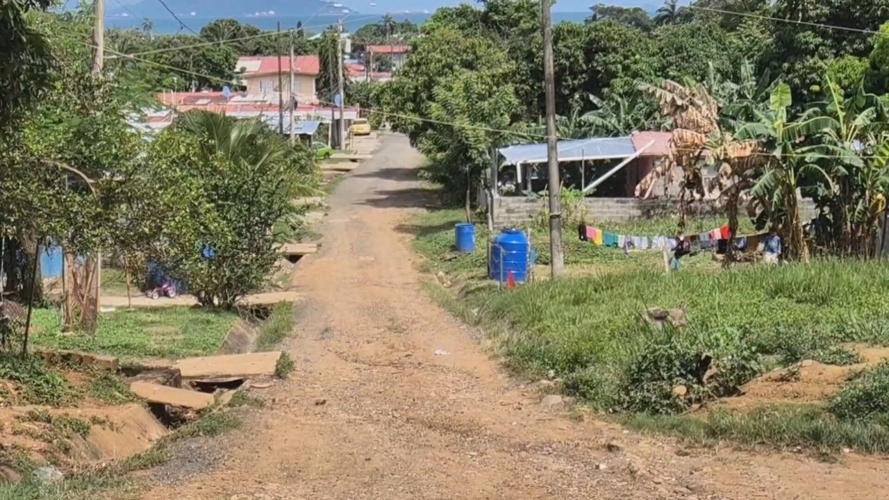 Residentes de Veracruz exigen respuestas del Idaan por falta de agua